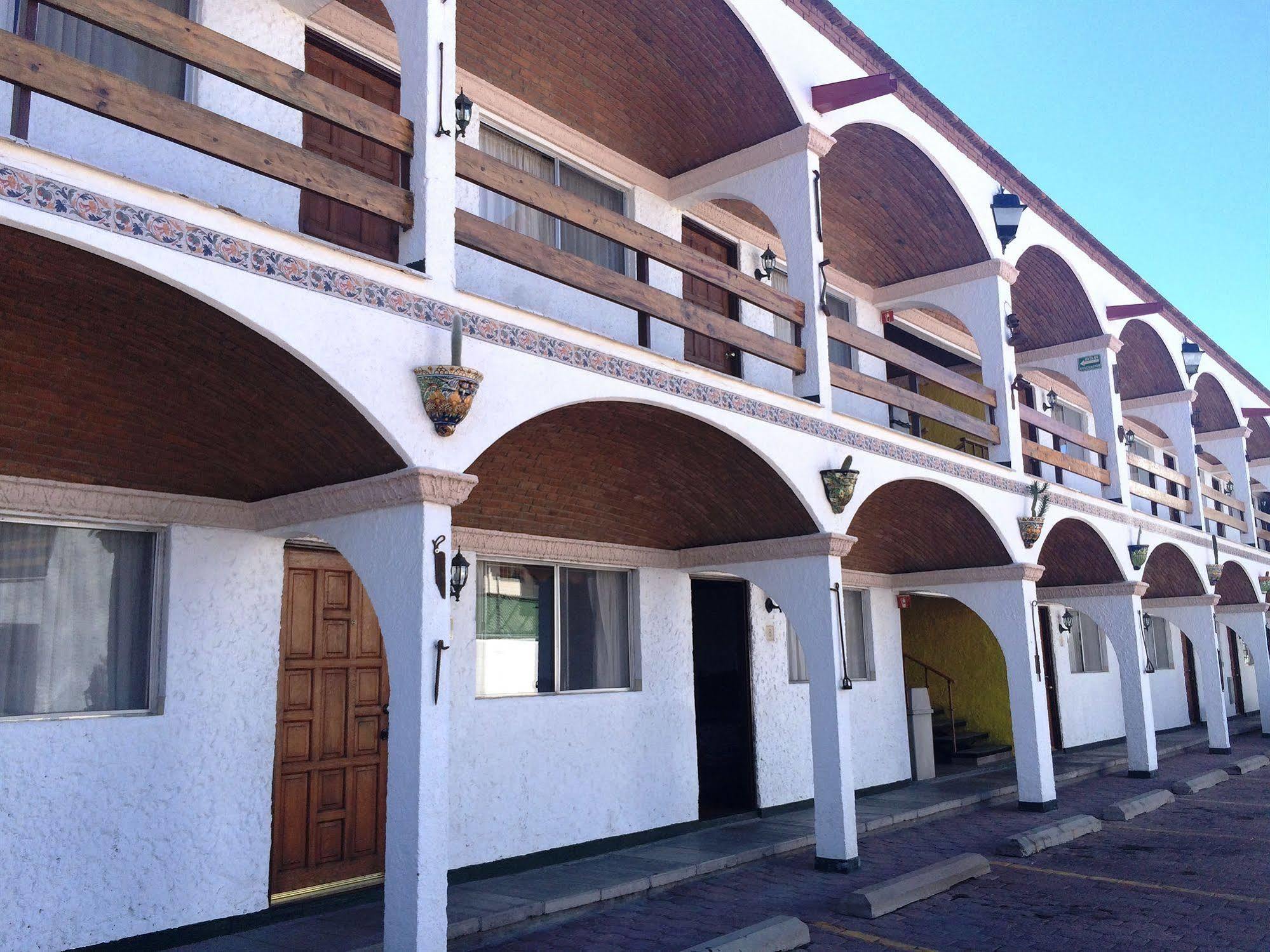 State Inn Chihuahua Zewnętrze zdjęcie