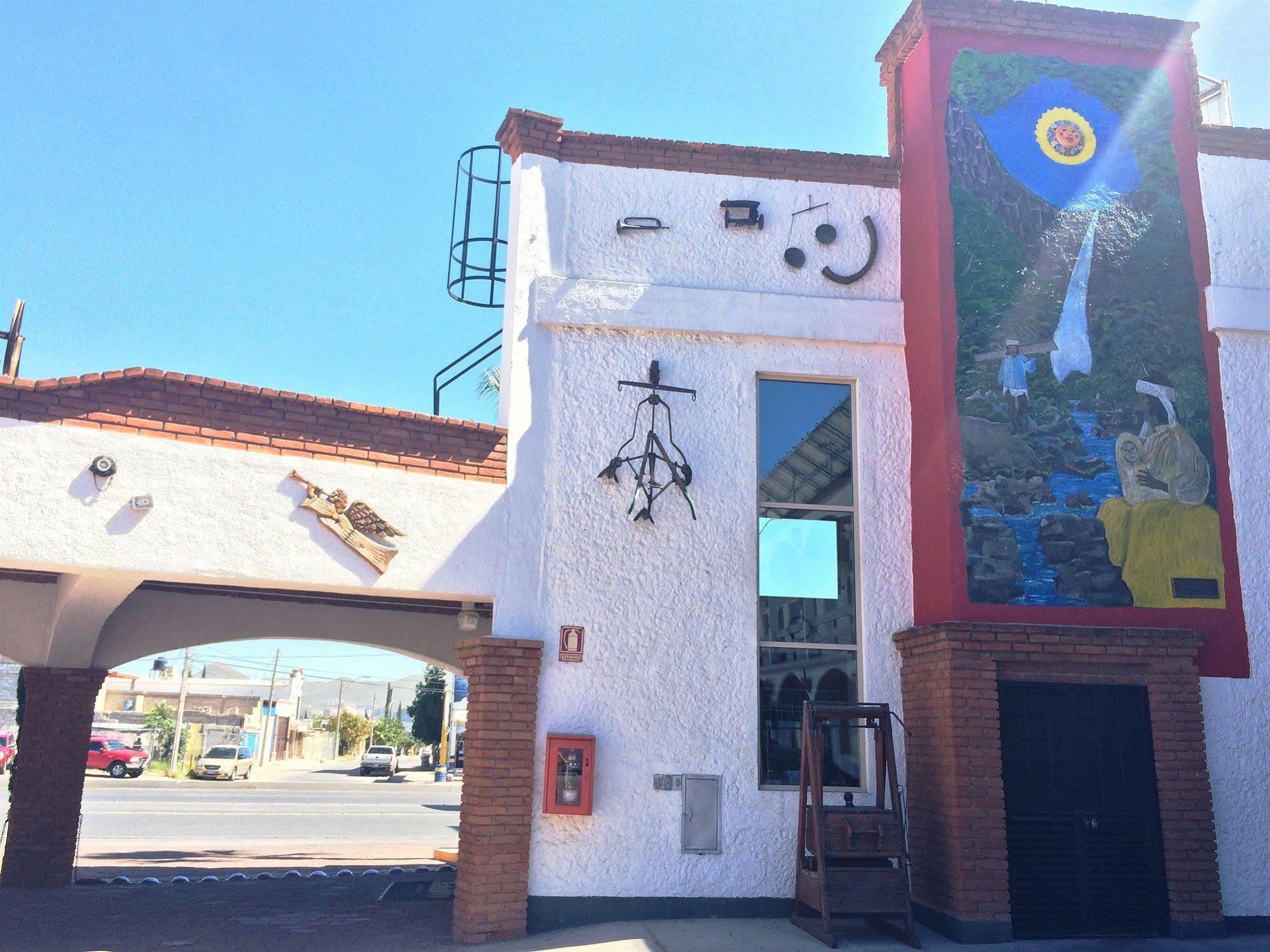State Inn Chihuahua Zewnętrze zdjęcie