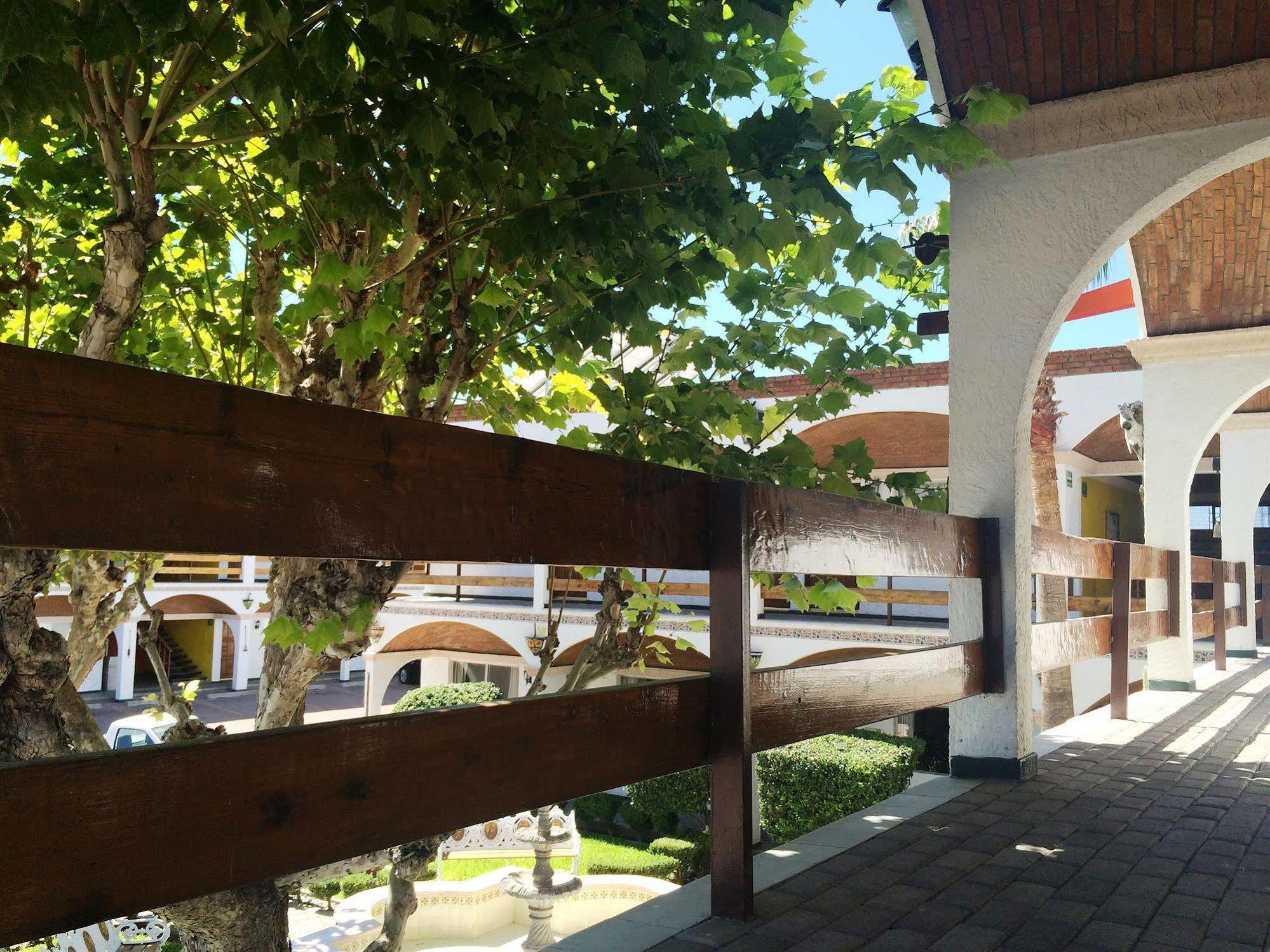 State Inn Chihuahua Zewnętrze zdjęcie