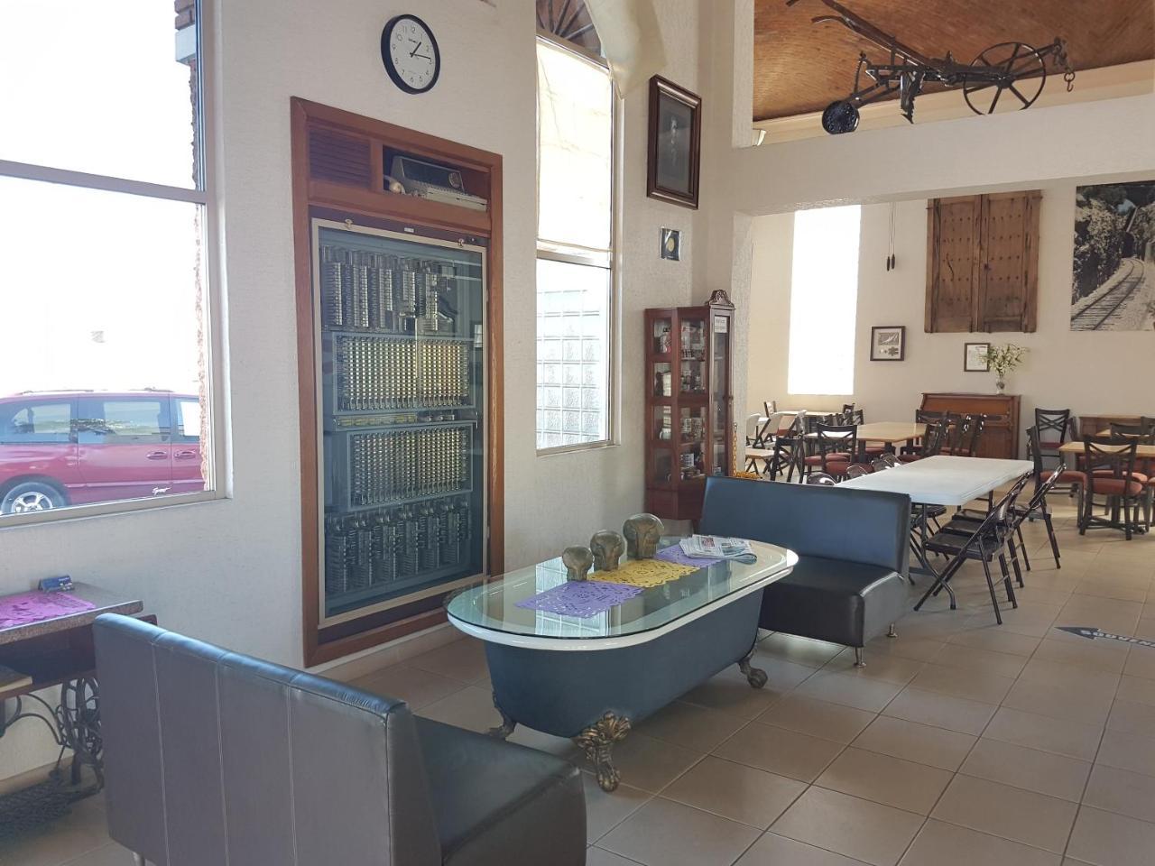 State Inn Chihuahua Zewnętrze zdjęcie